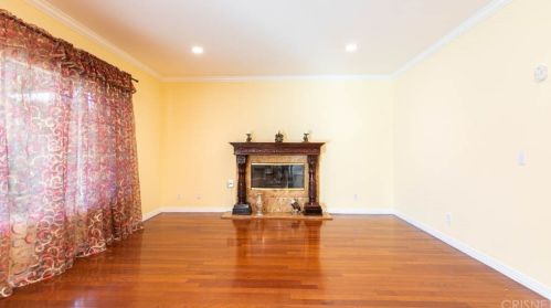 15728 Leadwell St, Van Nuys CA 91406-2537 exterior