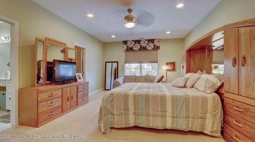 172 Huntington Dr, Jackson Twp NJ  08527-4789 exterior