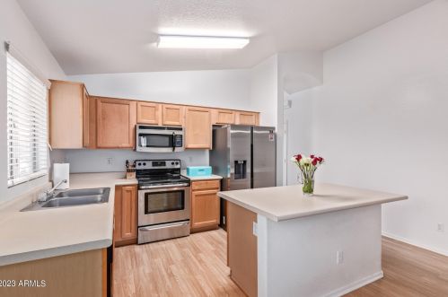 10634 Pomo St, Tolleson AZ  85353-1162 exterior