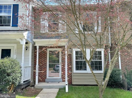 15284 Cloverdale Rd, Woodbridge, VA 22193-1648