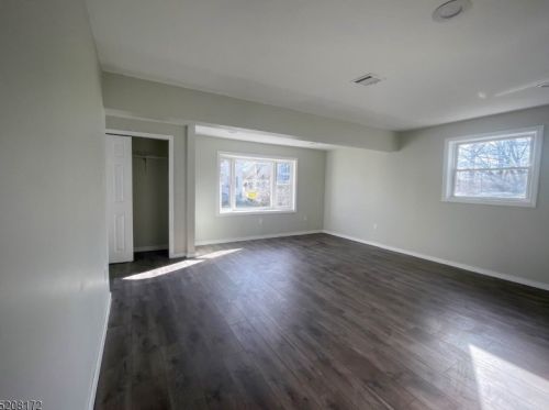 112 Trento St, Iselin NJ  08830-1465 exterior