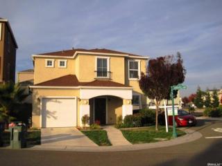 381 Ashwick Loop, Sacramento CA  95823-6816 exterior