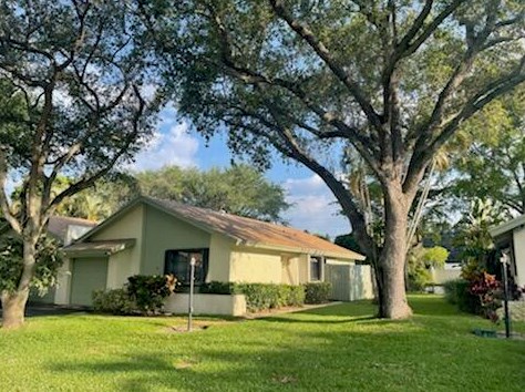 3920 Arelia Dr, Delray Beach, FL 33445-5741