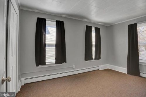 18 Richard Ave, Lees Cross Roads, PA 17257-1417