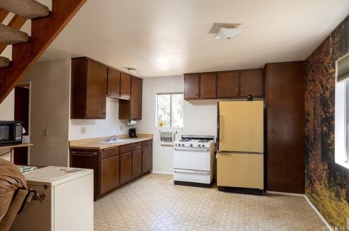 236 Whipple Dr, Big Bear City CA  92314-9163 exterior