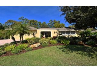 3203 Espanola Dr, Sarasota, FL 34239-4308