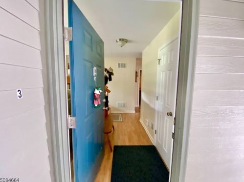 1603 Spruce Hills Dr, Glen Gardner, NJ 08826-3715