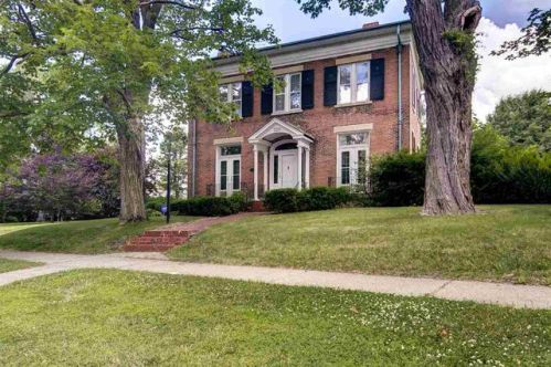 320 Bluff St, Beloit, WI 53511-6136