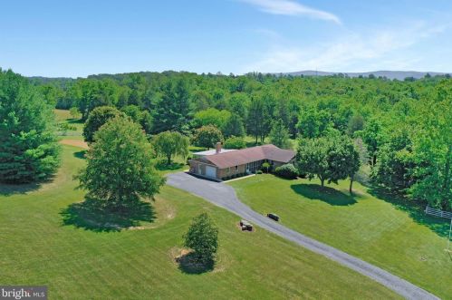 2204 Brook Creek Rd, Toms Brook VA  22660-2544 exterior