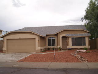 8938 Ocotillo Rd, Glendale, AZ 85305-2053