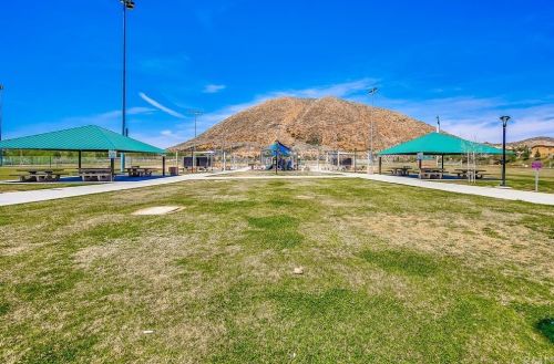 34121 Camelina St, Lake Elsinore CA  92532-2958 exterior