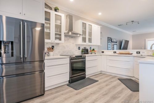 4254 132nd Way, Hollywood, FL 33027-3117
