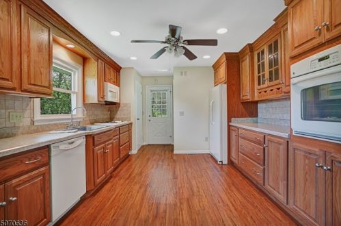 205 Sarepta Rd, Belvidere NJ  07823-2624 exterior