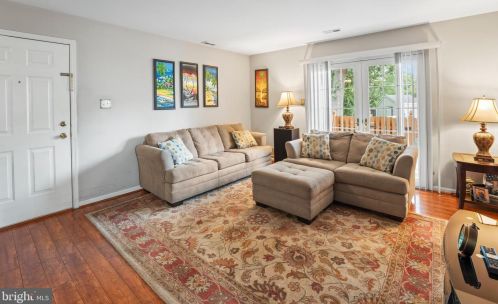 1110 Tristram Cir, West Deptford, NJ 08051-2237