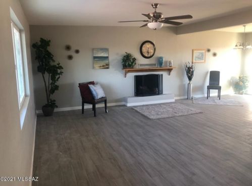 6088 21st St, Tucson, AZ 85711-5222
