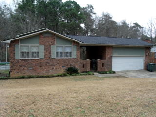 1714 Tryon Dr, Fayetteville NC  28303-3750 exterior