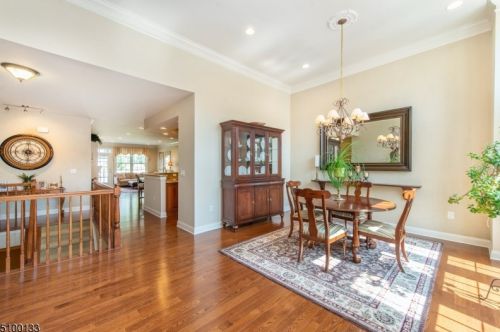 37 Graphite Dr, West Paterson, NJ 07424-4250