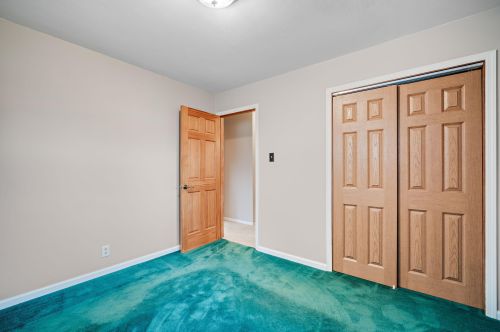 2439 Alvina Ave, Milwaukee WI 53221-4957 exterior