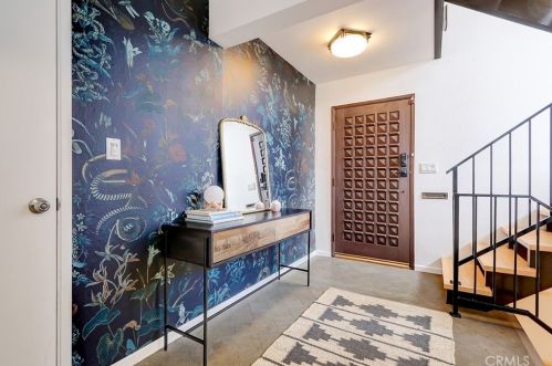 220 Beryl St, Redondo Beach CA  90277-2111 exterior
