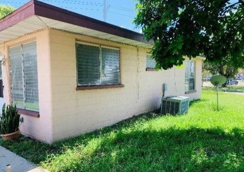 1216 Parker St, Lakeland, FL 33801-2146