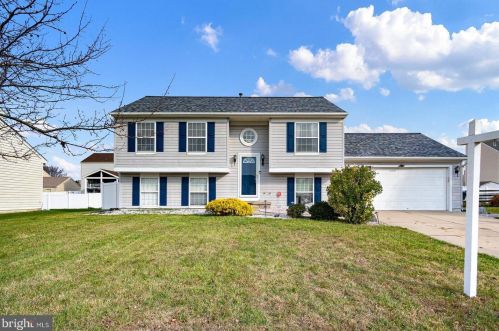 13 Marlin Ct, New Castle, DE 19720-7634