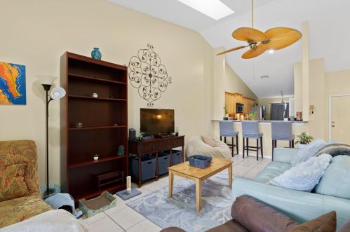 5083 Willow Pond Rd, West Palm Beach FL  33417-8135 exterior