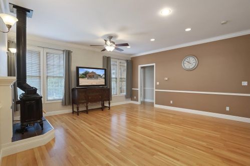 5057 Harney Ln, Lodi CA  95240-6922 exterior