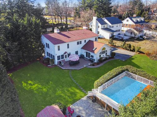 898 North St, White Plains NY  10605-4436 exterior