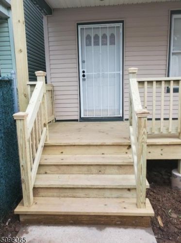 200 Myrtle Ave, Irvington NJ  07111-3305 exterior