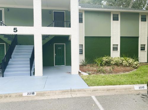 2217 Flower Tree Cir, Melbourne, FL 32935-3349