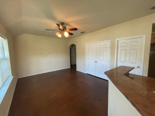 110 Sunburst Ct, Weatherford TX  76087-8911 exterior