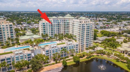 450 Federal Hwy, Boynton Beach FL  33435-4184 exterior