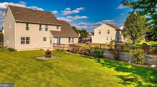 101 Stoneridge Pl, Bear DE  19701-1952 exterior