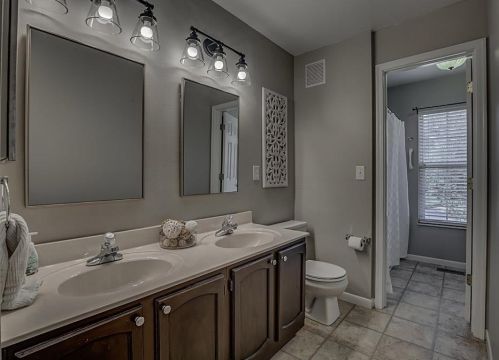 1764 Persimmon Ct, Florence KY  41042-2592 exterior