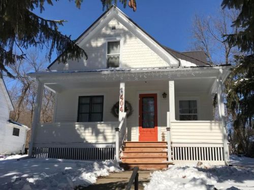404 Melby St, Westby, WI 54667-1018