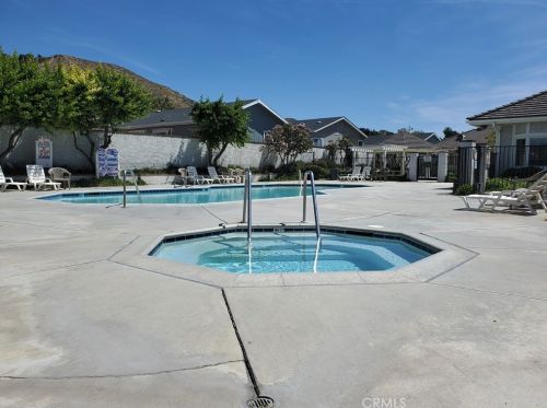 20077 Summit View Ct, Santa Clarita CA  91351-5709 exterior