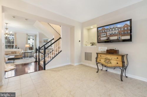 4318 Wisley Turn, Woodbridge VA  22192-7822 exterior