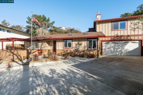 144 Dartmouth Pl, Benicia, CA 94510-2019