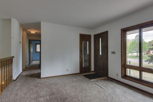 225 111th Ave, Minneapolis, MN 55434-1738