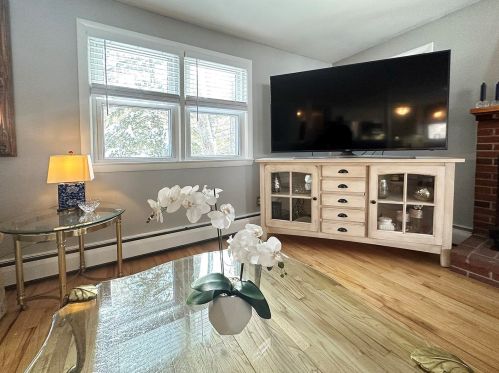 131 Long Pond Rd, Northwood, NH 03261-3226