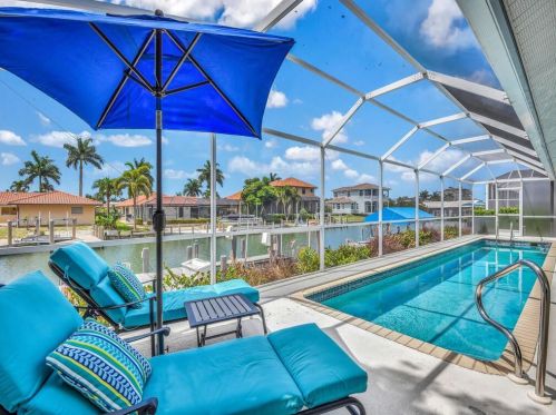 1083 Dill Ct, Marco Island, FL 34145-4566