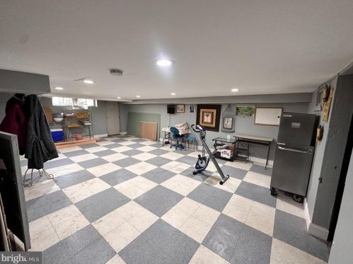 2578 Baird Blvd, Camden, NJ 08105-2156