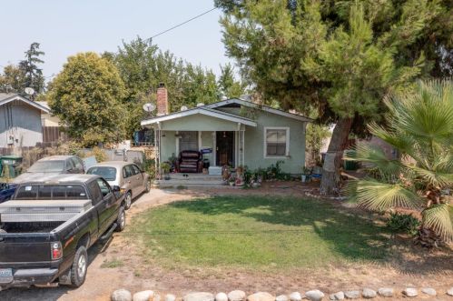 7144 Golden Rule Ave, Winton, CA 95388-9328