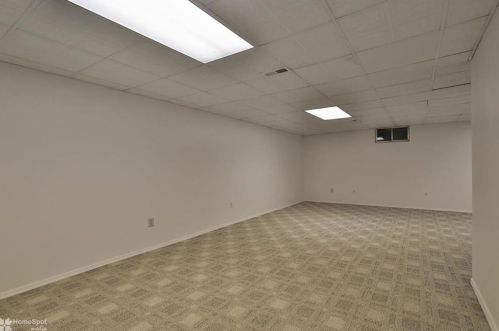 8149 Cross Creek Cir, Breinigsville PA  18031-1330 exterior