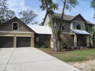 1651 18th St, Niceville, FL 32578-3353