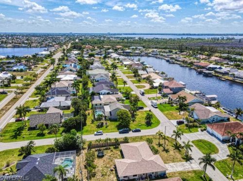 721 56 St, Cape Coral FL  33914-7224 exterior