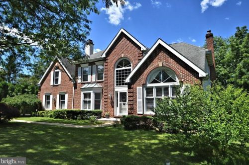 732 Lookout Ln, Wayne, PA 19087-2157