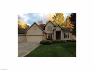 5705 Hartshire Dr, Willoughby, OH 44094-4251