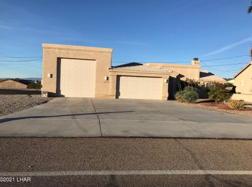 1035 Avalon Ave, Lake Havasu City, AZ 86403-3098