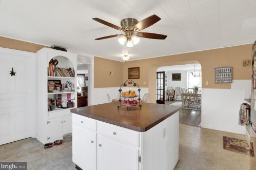 1111 Delta Rd, Red Lion PA  17356-9724 exterior